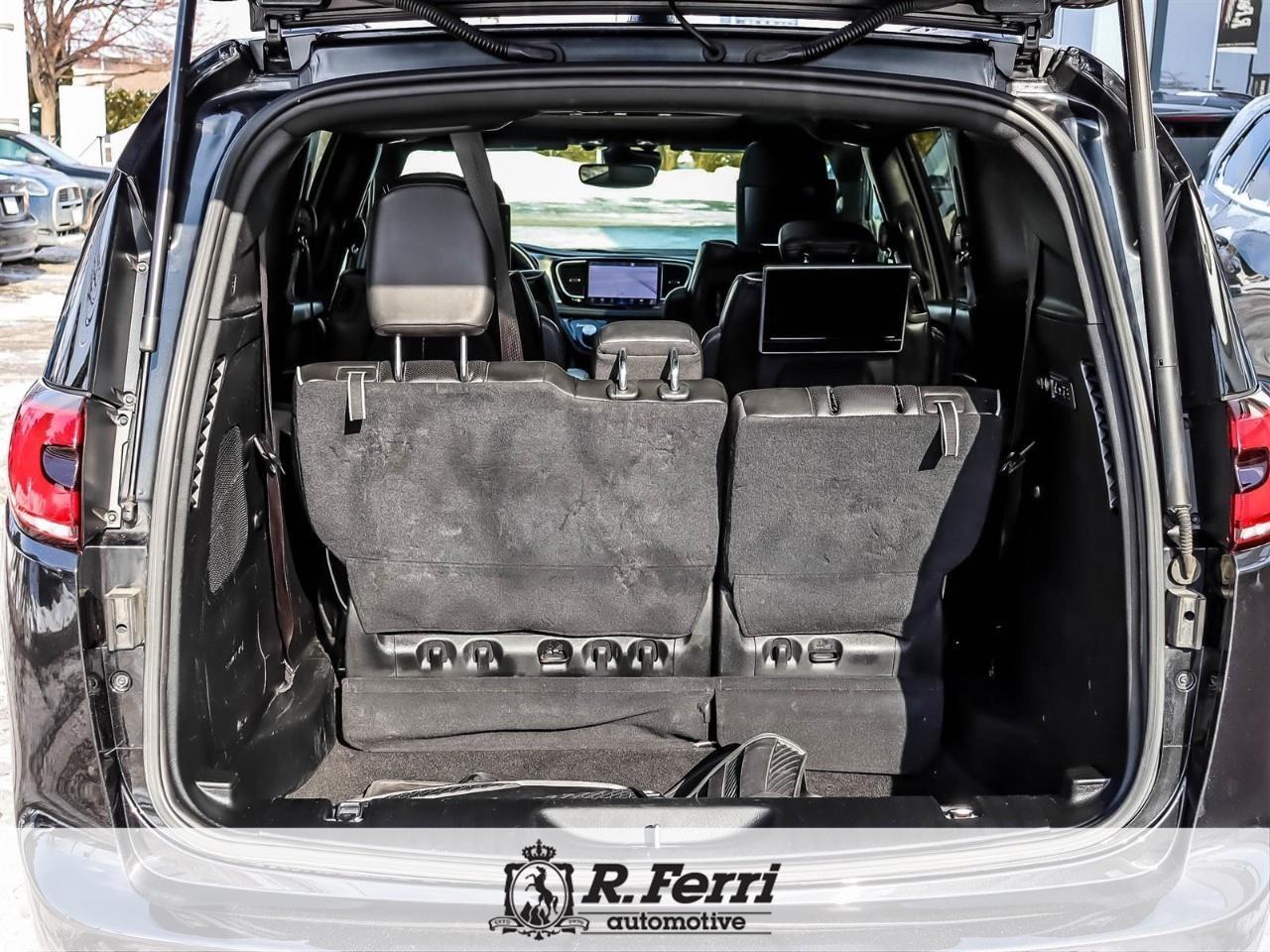 2021 Chrysler Pacifica Limited All-Wheel Drive Passenger Van Photo