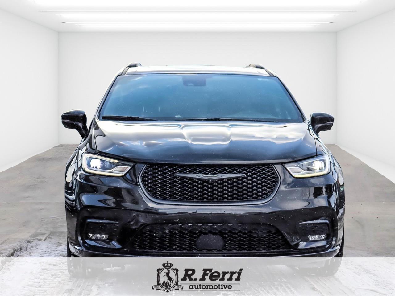 2021 Chrysler Pacifica Limited All-Wheel Drive Passenger Van Photo