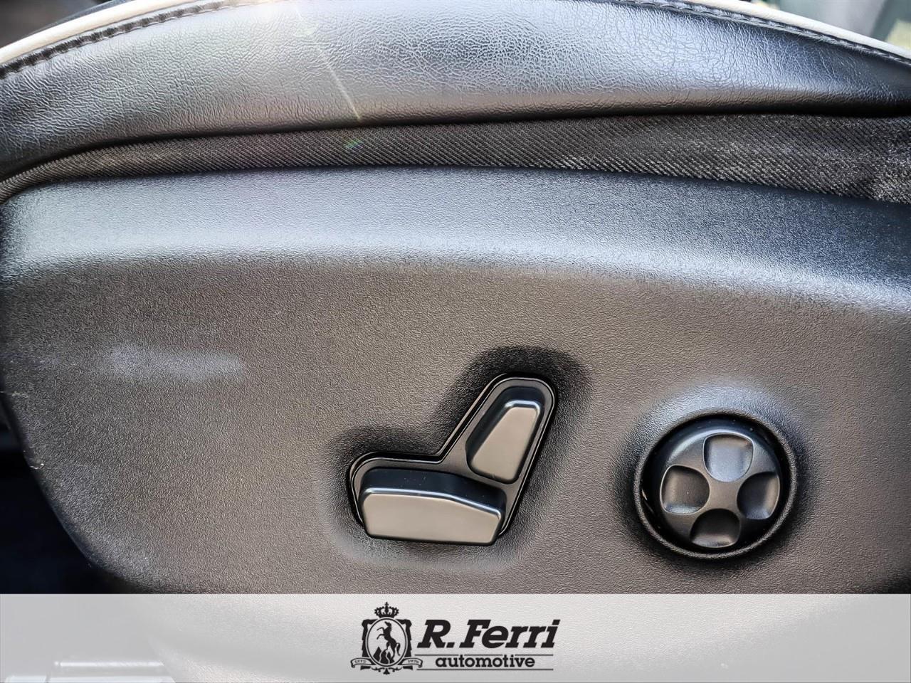 2021 Chrysler Pacifica Limited All-Wheel Drive Passenger Van Photo