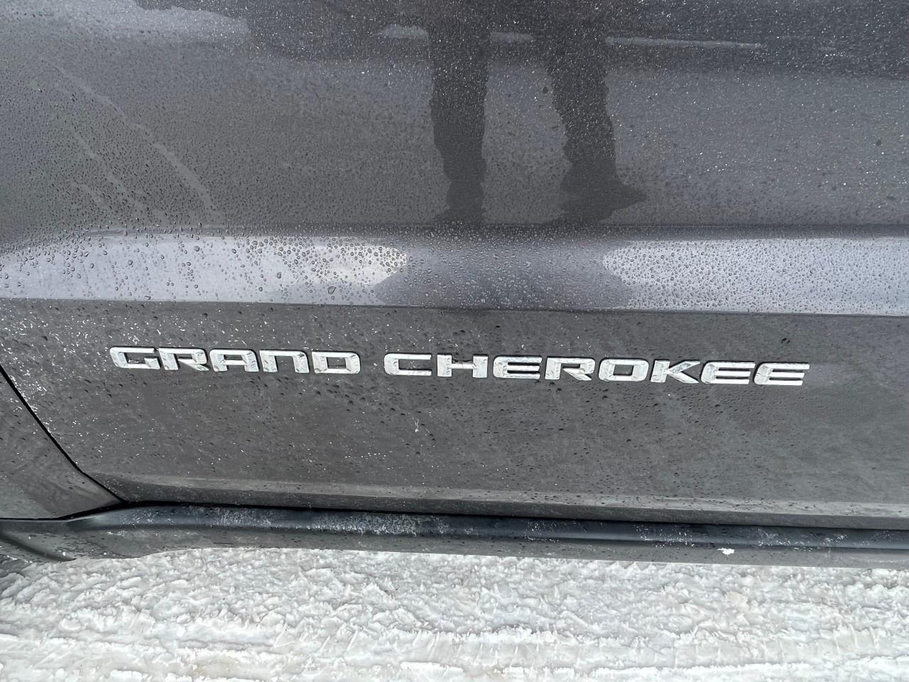 2015 Jeep Grand Cherokee 4WD 4Dr Limited Photo3