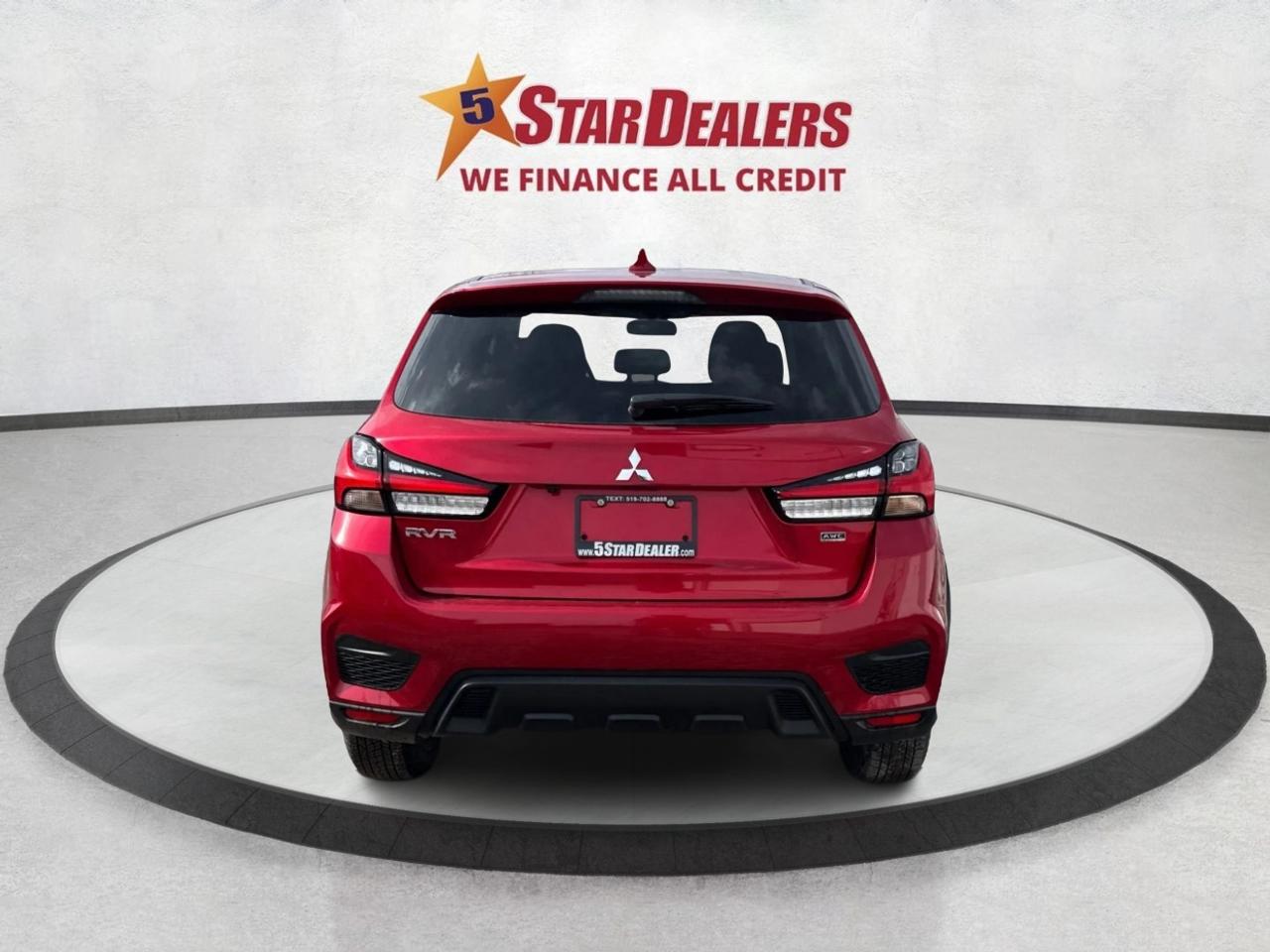 2024 Mitsubishi RVR AWD HEATED SEATS CRUSIE MINT WE FINANCE ALL CREDIT Photo