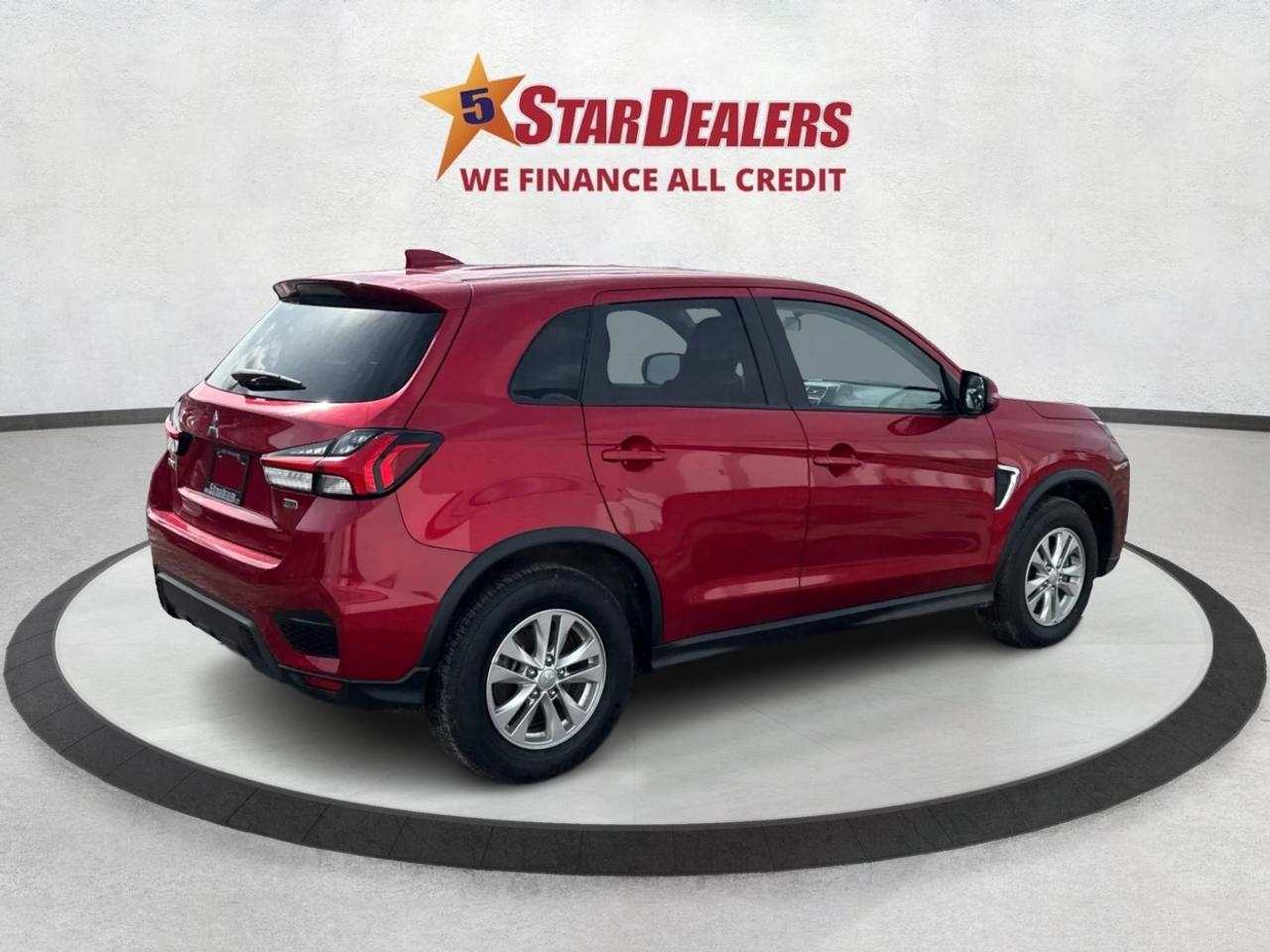 2024 Mitsubishi RVR AWD HEATED SEATS CRUSIE MINT WE FINANCE ALL CREDIT Photo