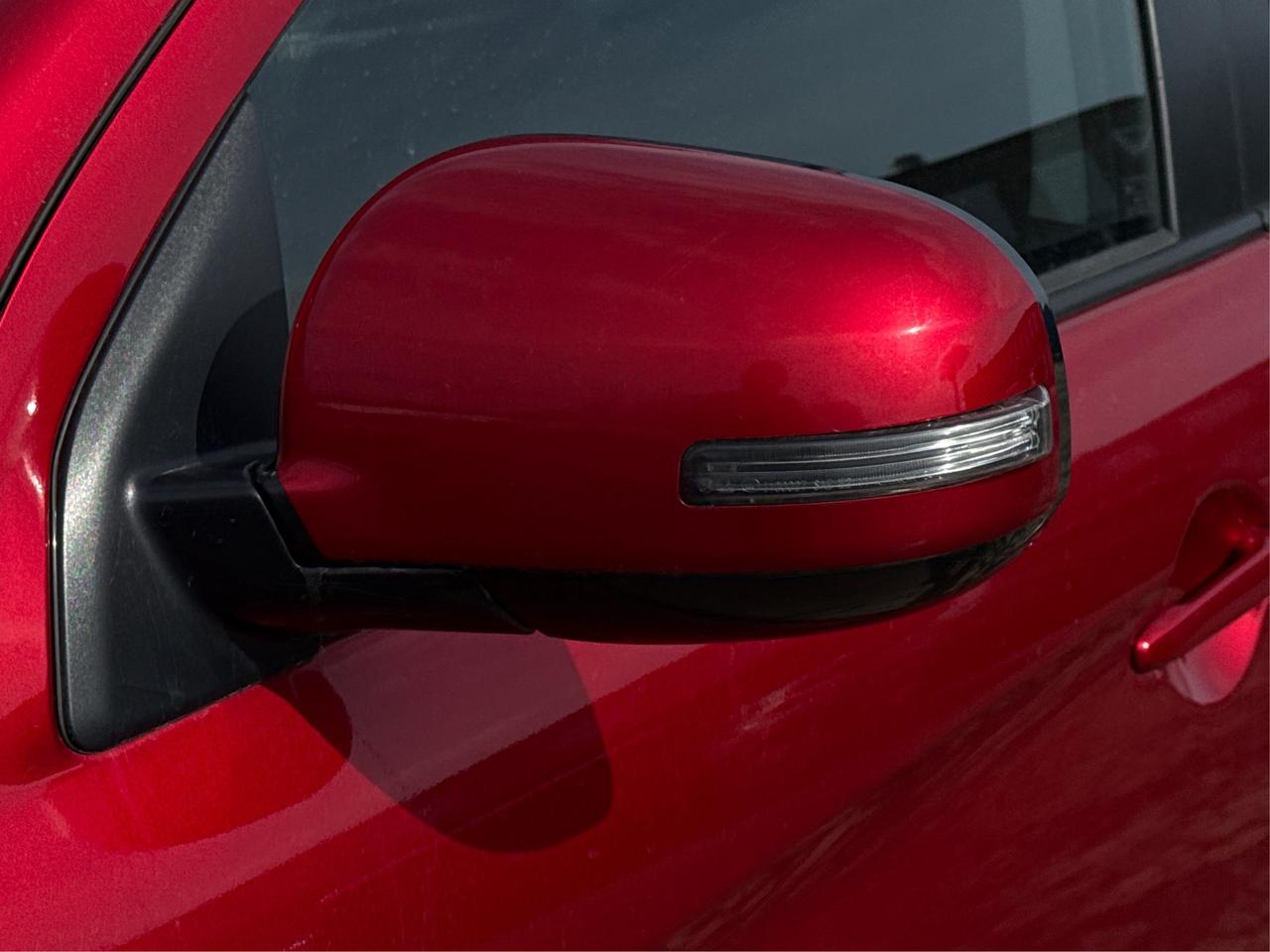 2024 Mitsubishi RVR AWD HEATED SEATS CRUSIE MINT WE FINANCE ALL CREDIT Photo