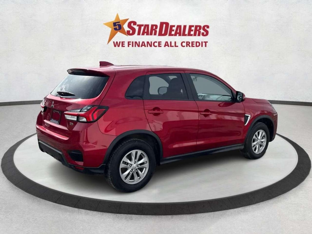 2024 Mitsubishi RVR AWD HEATED SEATS CRUSIE MINT WE FINANCE ALL CREDIT Photo