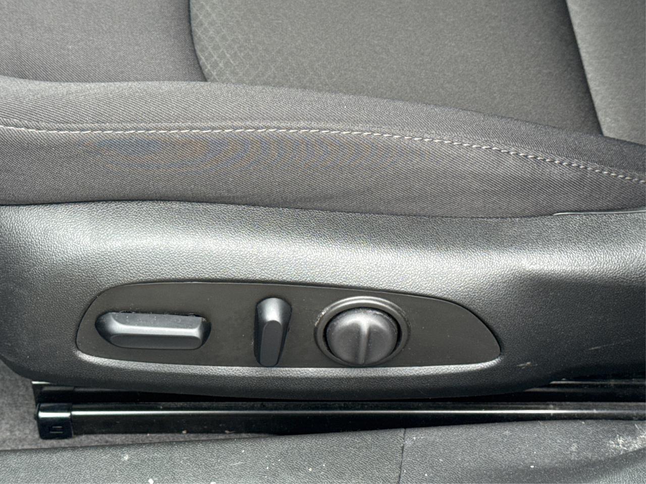 2023 Chevrolet Malibu LT POWER SEATS REAR CAM WE FINANCE ALL CREDIT! Photo