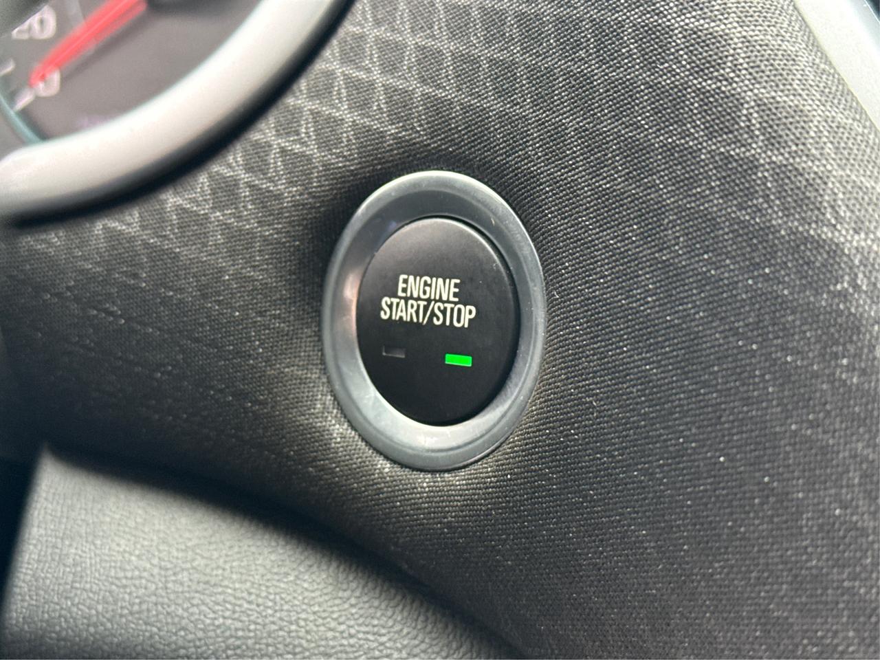 2023 Chevrolet Malibu LT POWER SEATS REAR CAM WE FINANCE ALL CREDIT! Photo