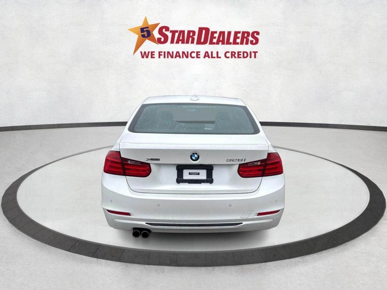 2015 BMW 3 Series AWD NAV LEATHER SUNROOF WE FINANCE ALL CREDIT Photo