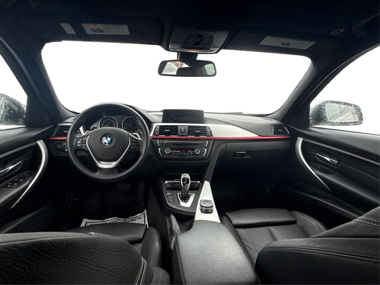 2015 BMW 3 Series AWD NAV LEATHER SUNROOF WE FINANCE ALL CREDIT Photo