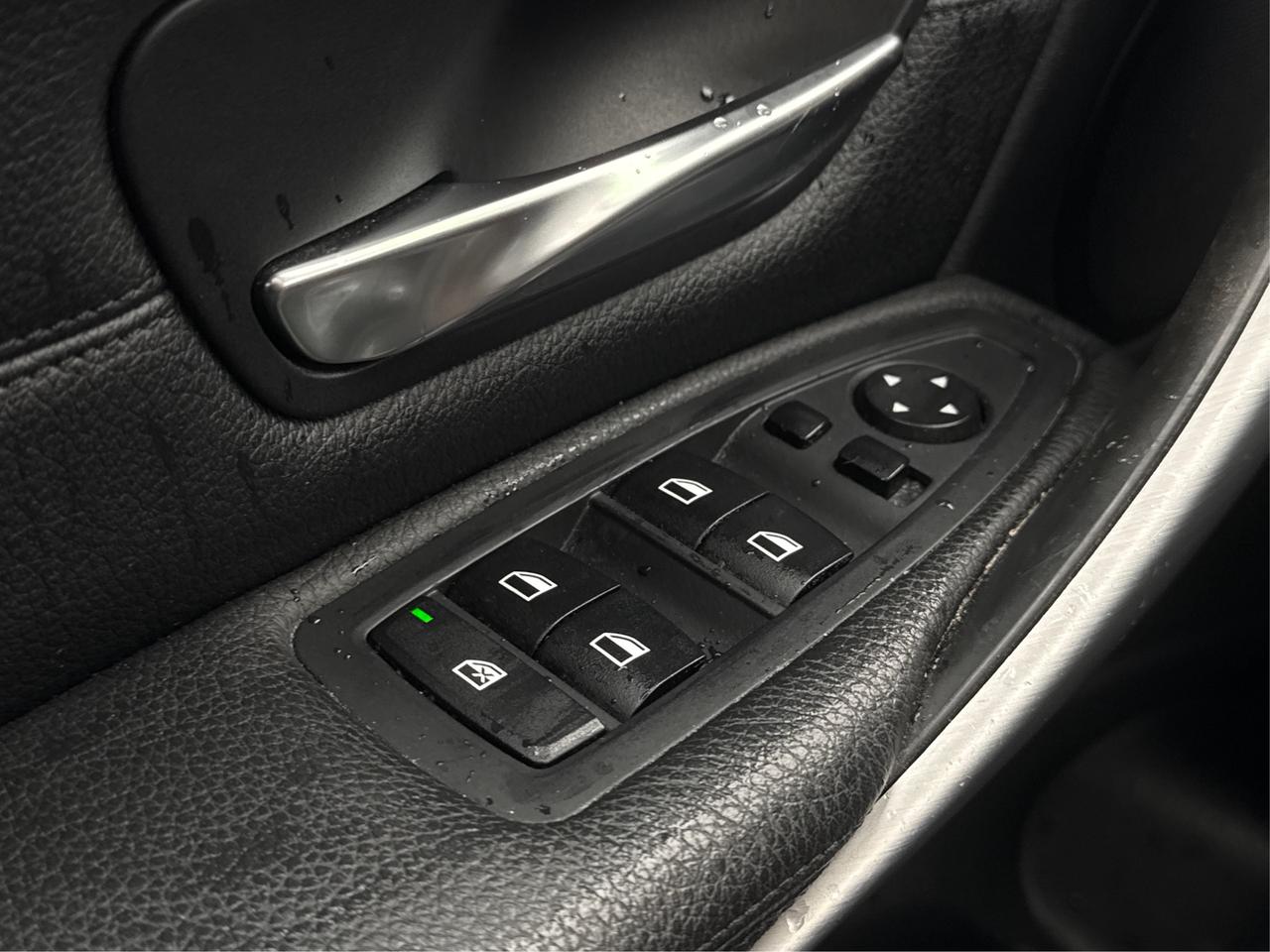 2015 BMW 3 Series AWD NAV LEATHER SUNROOF WE FINANCE ALL CREDIT Photo