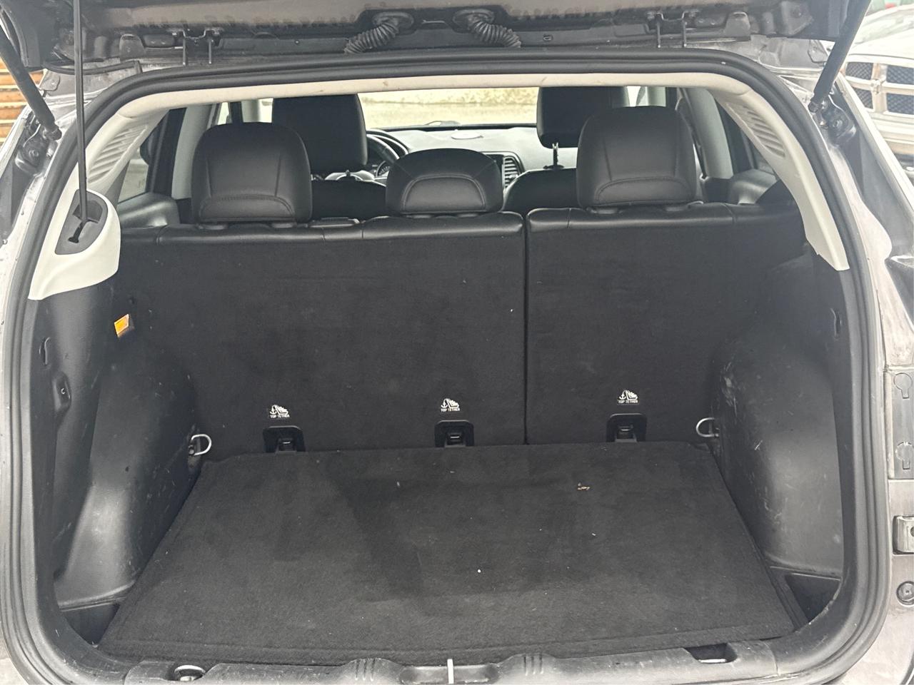 2019 Jeep Compass AWD LEATHER HEATED SEATS WE FINANCE ALL CREDIT Photo