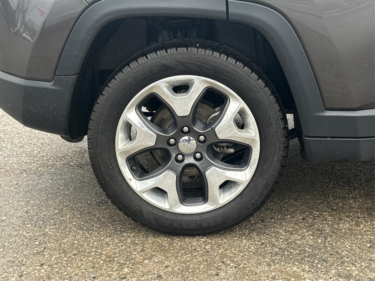 2019 Jeep Compass AWD LEATHER HEATED SEATS WE FINANCE ALL CREDIT Photo