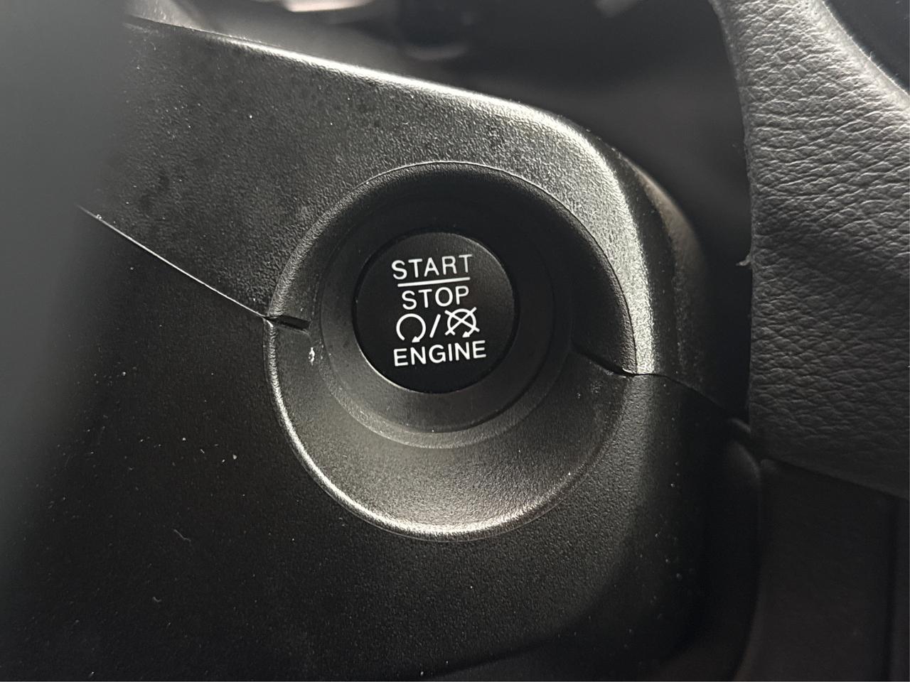 2019 Jeep Compass AWD LEATHER HEATED SEATS WE FINANCE ALL CREDIT Photo