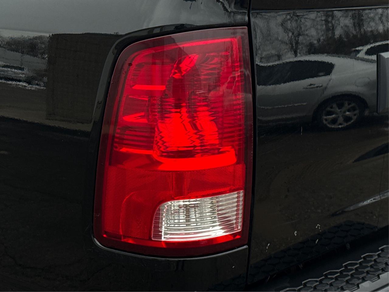 2021 RAM 1500 Classic Express 4x4 Crew Cab 5'7  Bx WE FINANCE ALL CREDIT Photo