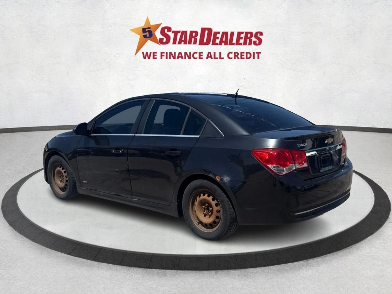 2014 Chevrolet Cruze LEATHER SUNROOF  WE FINANCE ALL CREDIT Photo4