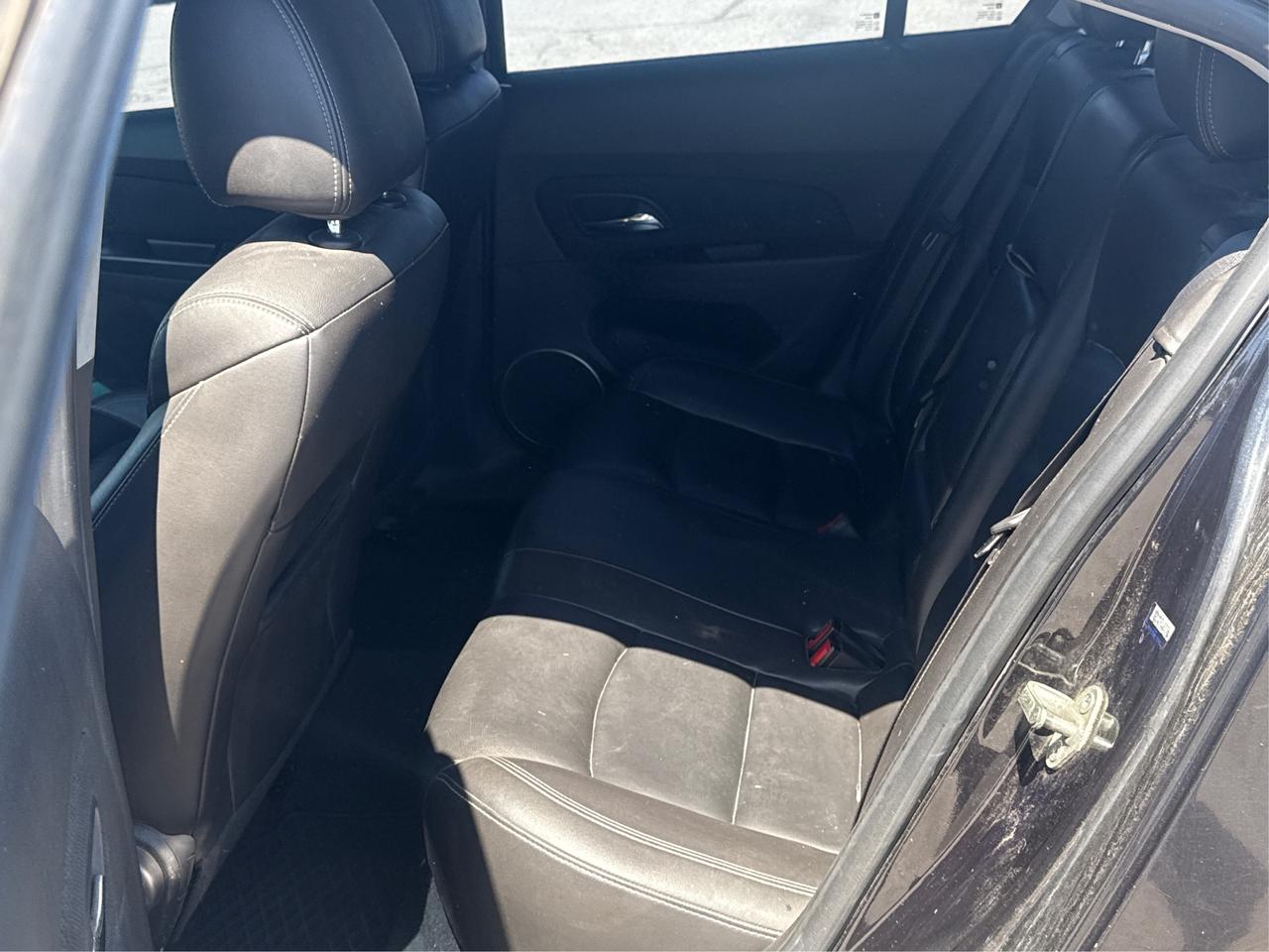 2014 Chevrolet Cruze LEATHER SUNROOF  WE FINANCE ALL CREDIT Photo