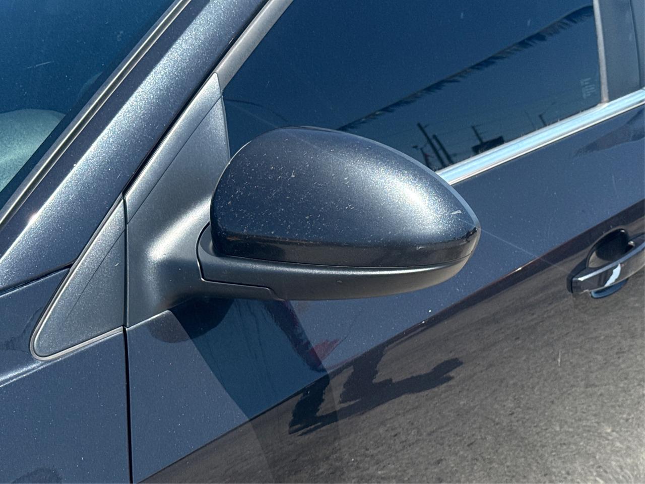 2014 Chevrolet Cruze LEATHER SUNROOF  WE FINANCE ALL CREDIT Photo