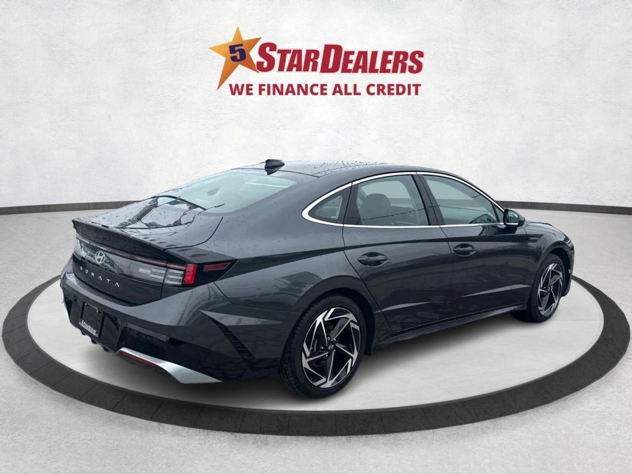 2024 Hyundai Sonata SUNROOF HEATED SEATS LOADED WE FINANCE ALL CREDIT! Photo
