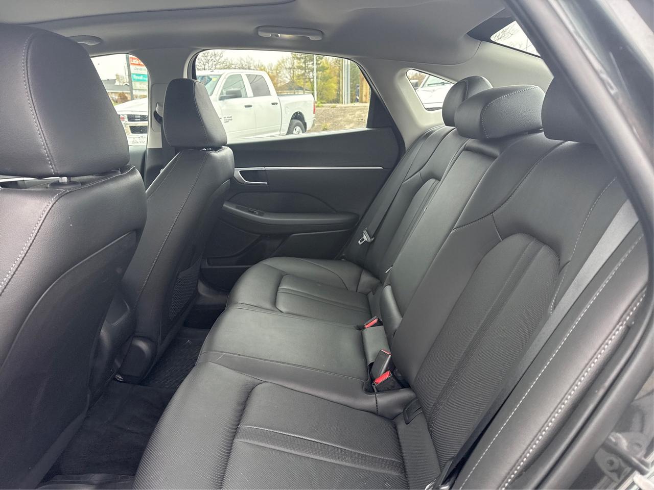2024 Hyundai Sonata SUNROOF HEATED SEATS LOADED WE FINANCE ALL CREDIT! Photo