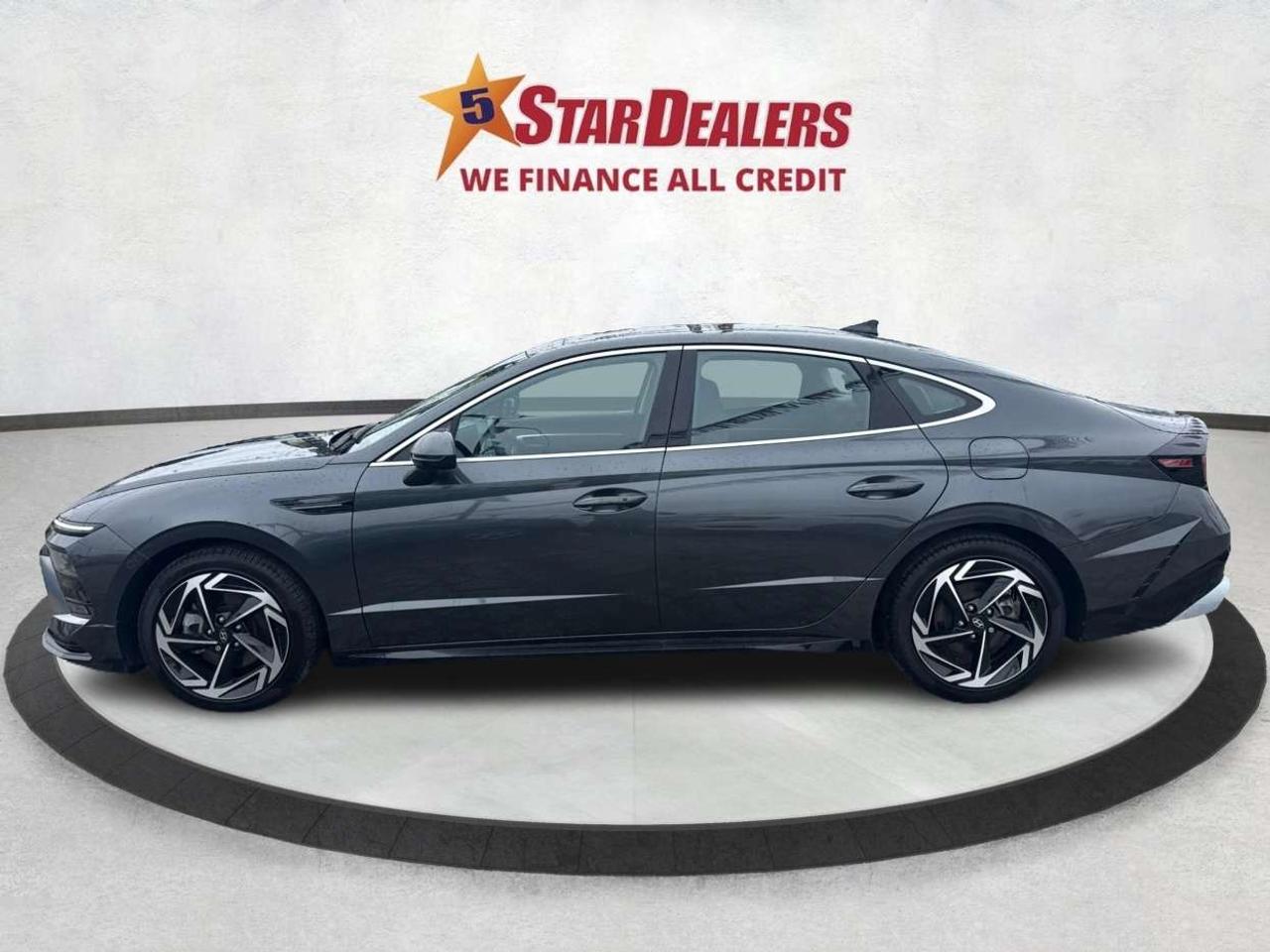 2024 Hyundai Sonata SUNROOF HEATED SEATS LOADED WE FINANCE ALL CREDIT! Photo