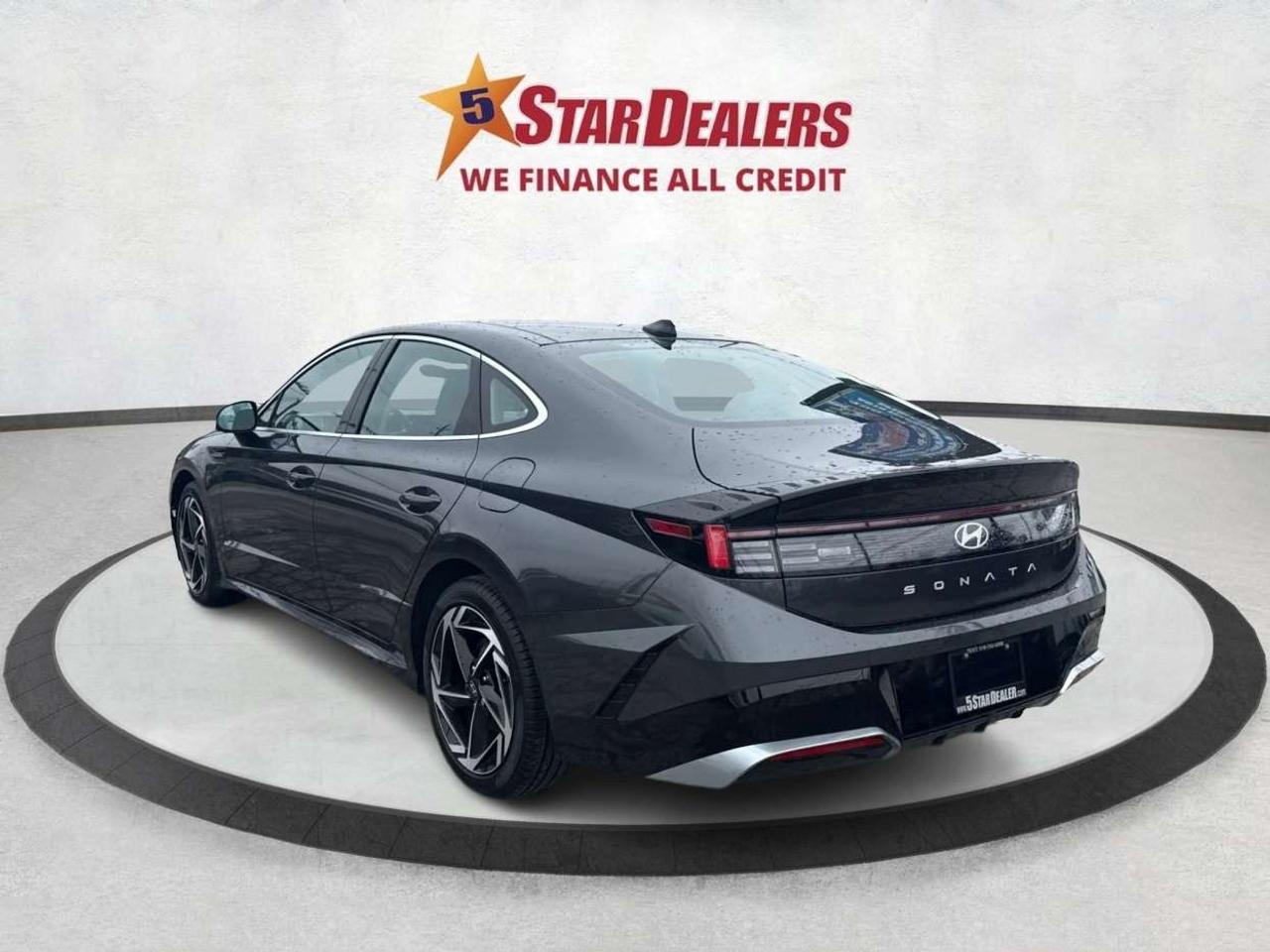 2024 Hyundai Sonata SUNROOF HEATED SEATS LOADED WE FINANCE ALL CREDIT! Photo