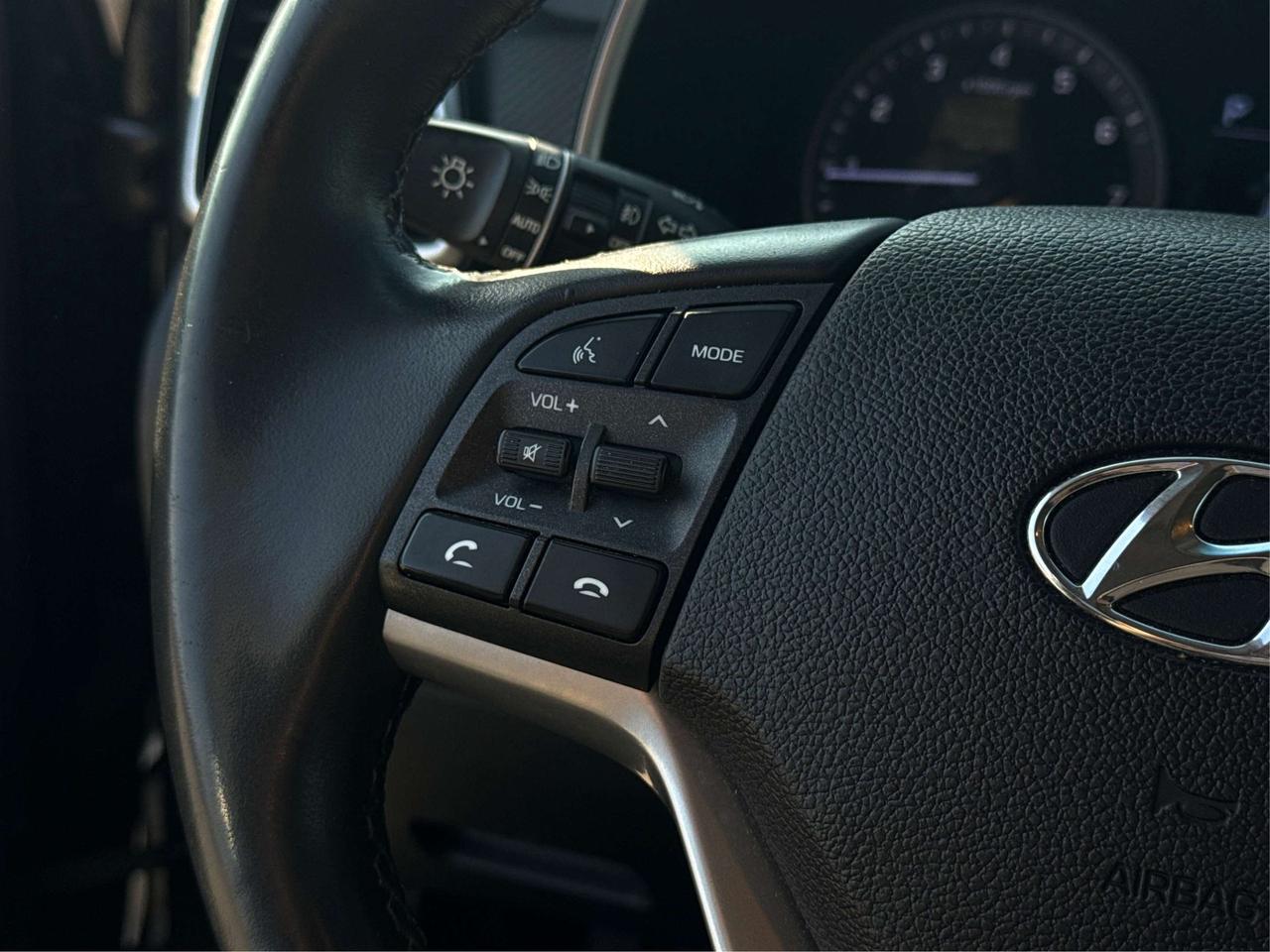 2021 Hyundai Tucson AWD NAV SUNROOF LOADED! WE FINANCE ALL CREDIT! Photo