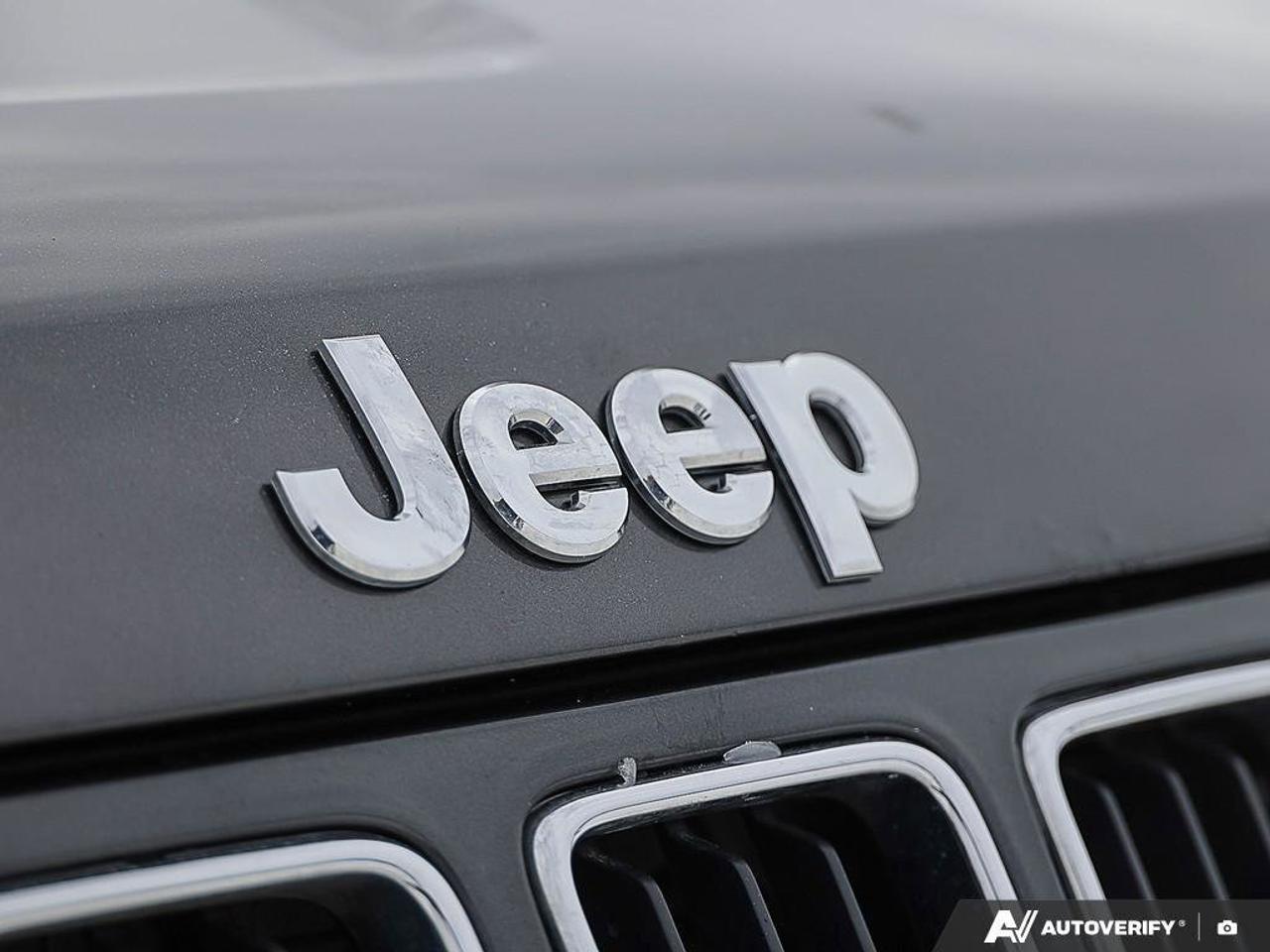 2015 Jeep Grand Cherokee LimitedLIMITED, 3.6L 6-CYLINDER, ALLOYS, 4X4, LEAT Photo