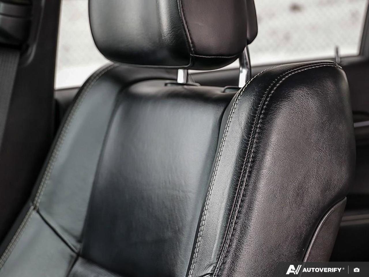 2015 Jeep Grand Cherokee LimitedLIMITED, 3.6L 6-CYLINDER, ALLOYS, 4X4, LEAT Photo