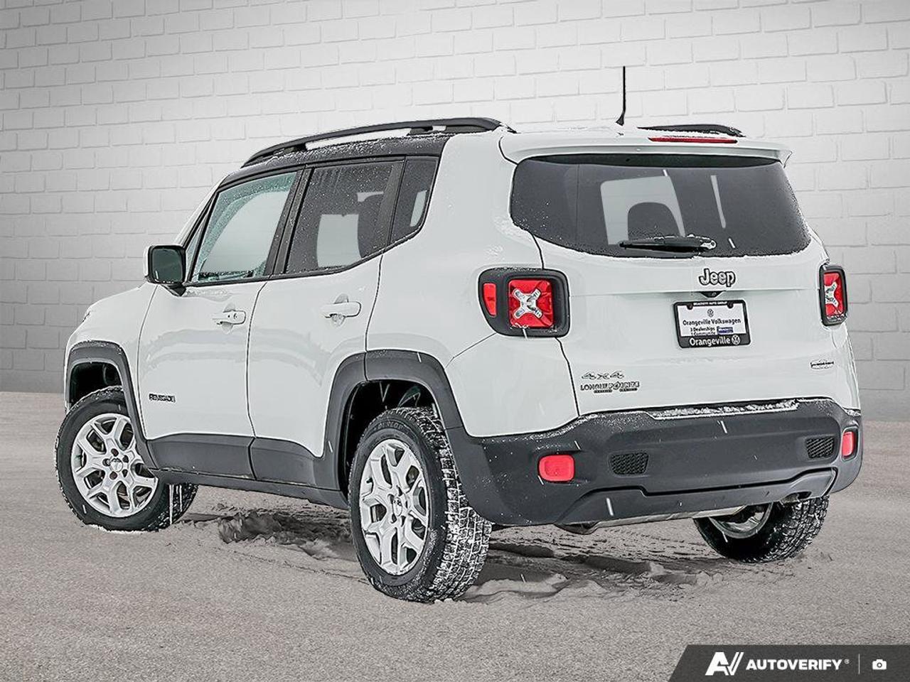 2015 Jeep Renegade NorthCERTIFIED AS-TRADED, ACCIDENT-FREE, 4WD, MY S Photo