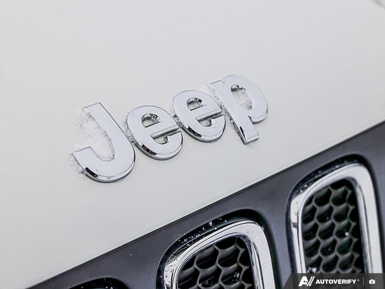 2015 Jeep Renegade NorthCERTIFIED AS-TRADED, ACCIDENT-FREE, 4WD, MY S Photo