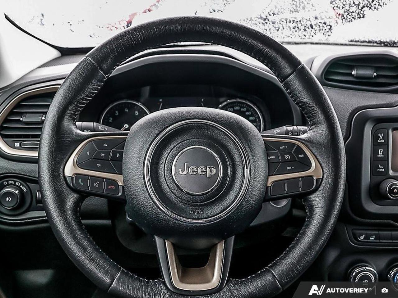 2015 Jeep Renegade NorthCERTIFIED AS-TRADED, ACCIDENT-FREE, 4WD, MY S Photo