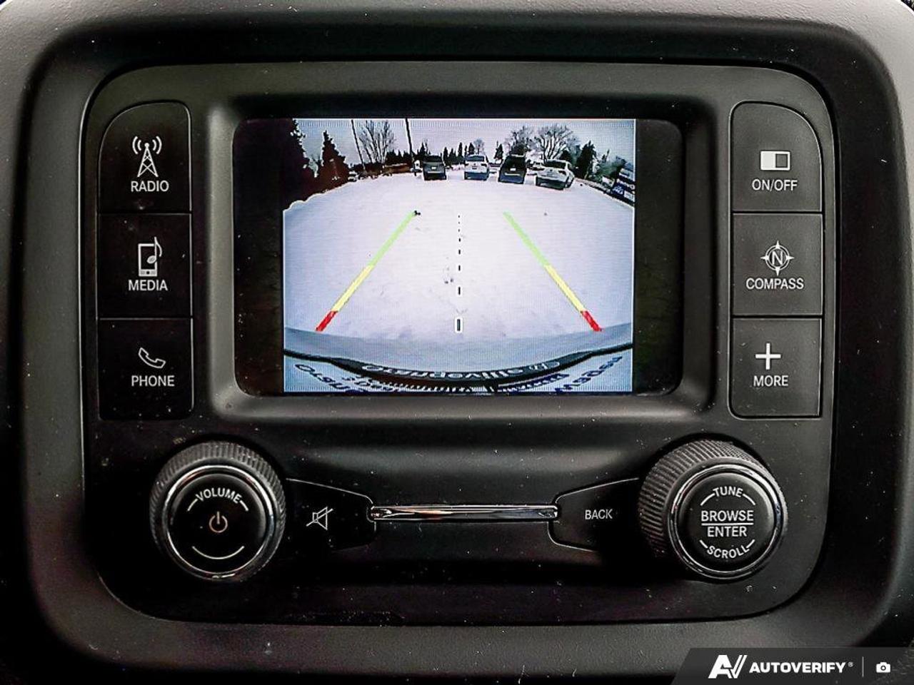 2015 Jeep Renegade NorthCERTIFIED AS-TRADED, ACCIDENT-FREE, 4WD, MY S Photo