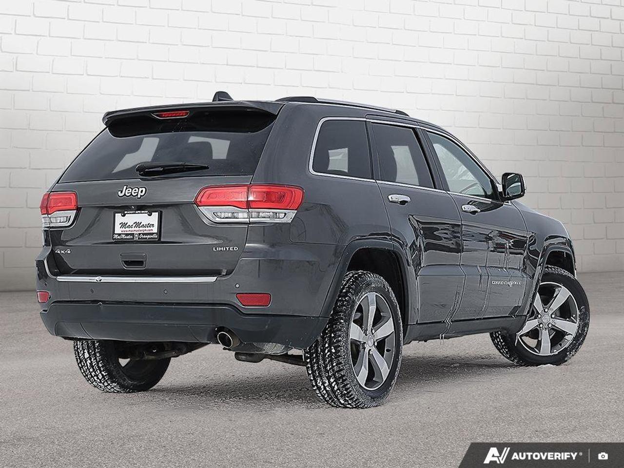 2015 Jeep Grand Cherokee LimitedLIMITED, 3.6L 6-CYLINDER, ALLOYS, 4X4, LEAT Photo