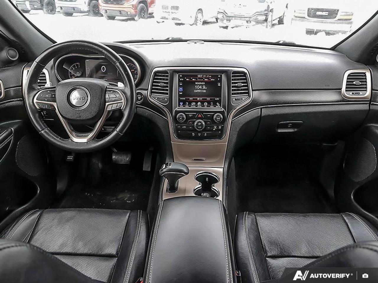 2015 Jeep Grand Cherokee LimitedLIMITED, 3.6L 6-CYLINDER, ALLOYS, 4X4, LEAT Photo