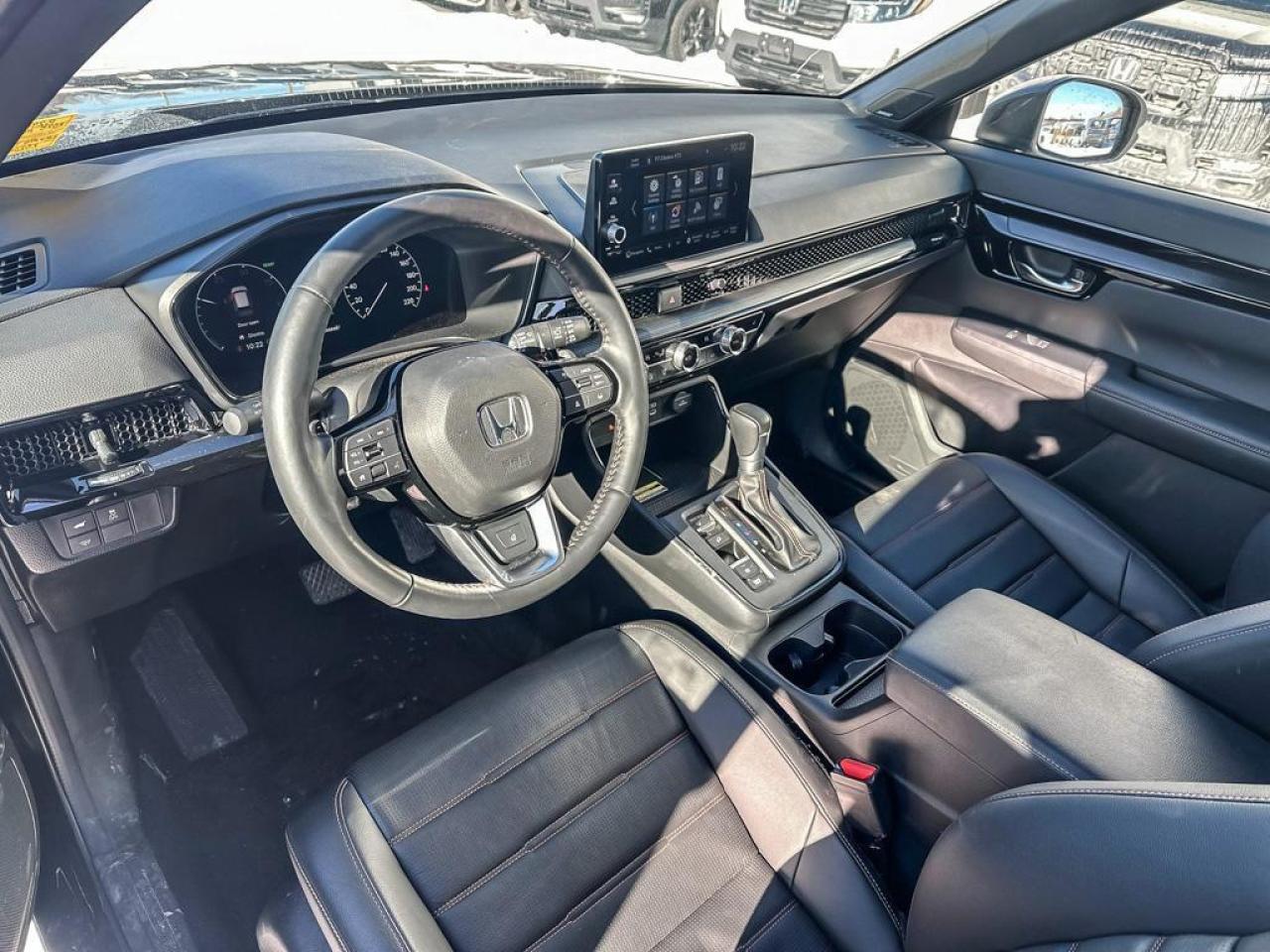 2025 Honda CR-V Hybrid Touring Photo