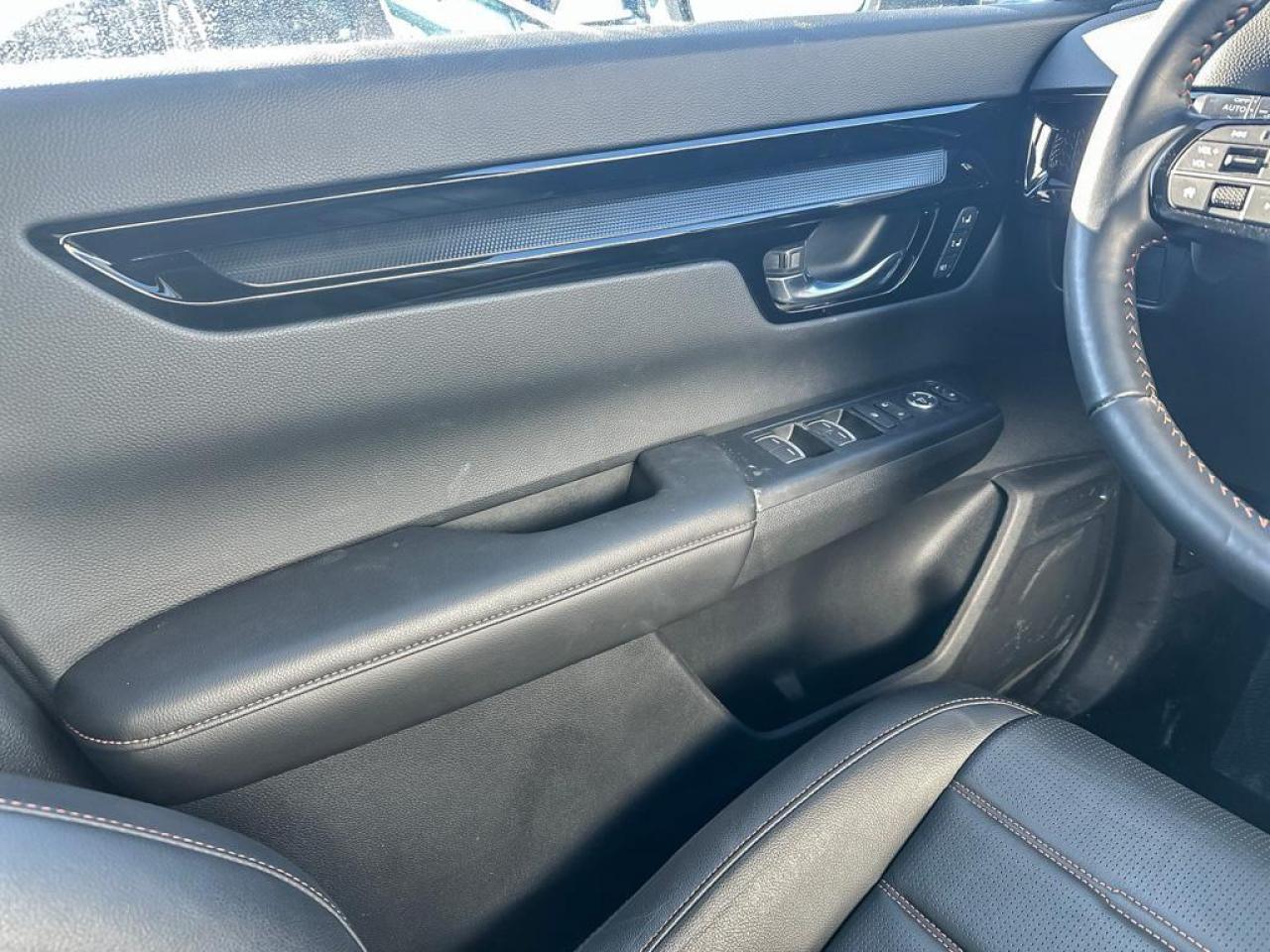 2025 Honda CR-V Hybrid Touring Photo