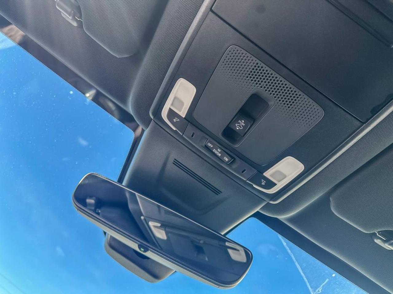 2025 Honda CR-V Hybrid Touring Photo