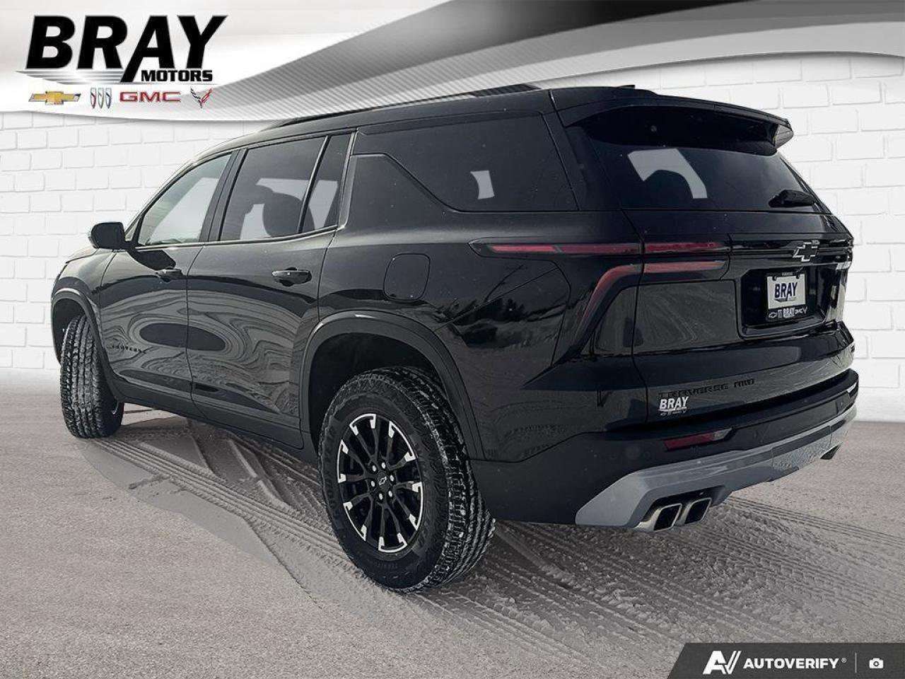 2025 Chevrolet Traverse Z71   ALL WEATHER MATS   LEATHER SEATING Photo2