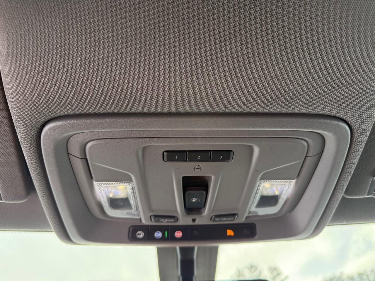 2020 Chevrolet SILVERADO 2500HD 4WD Crew Cab 172  LTZ Photo