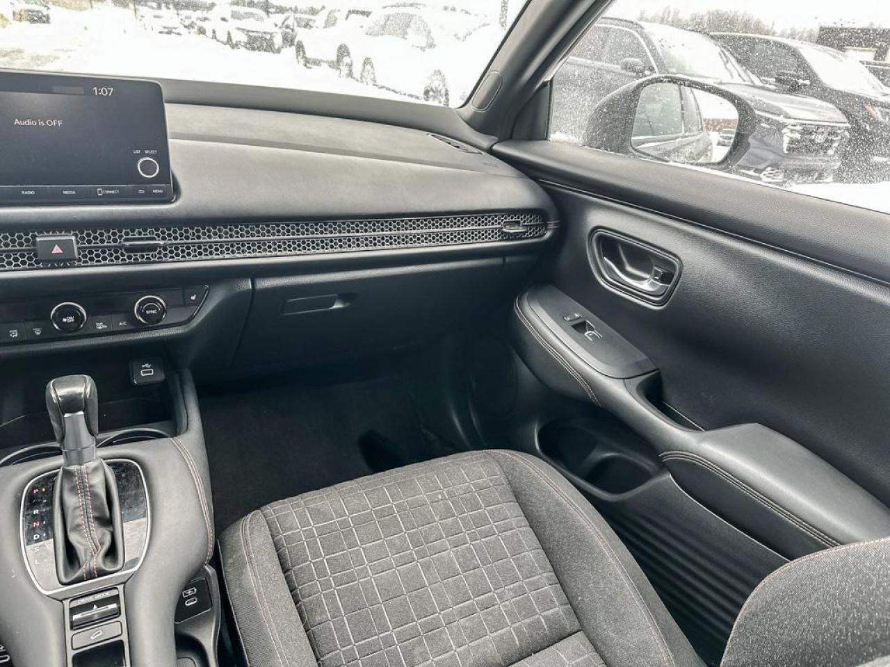 2024 Honda HR-V Sport Photo