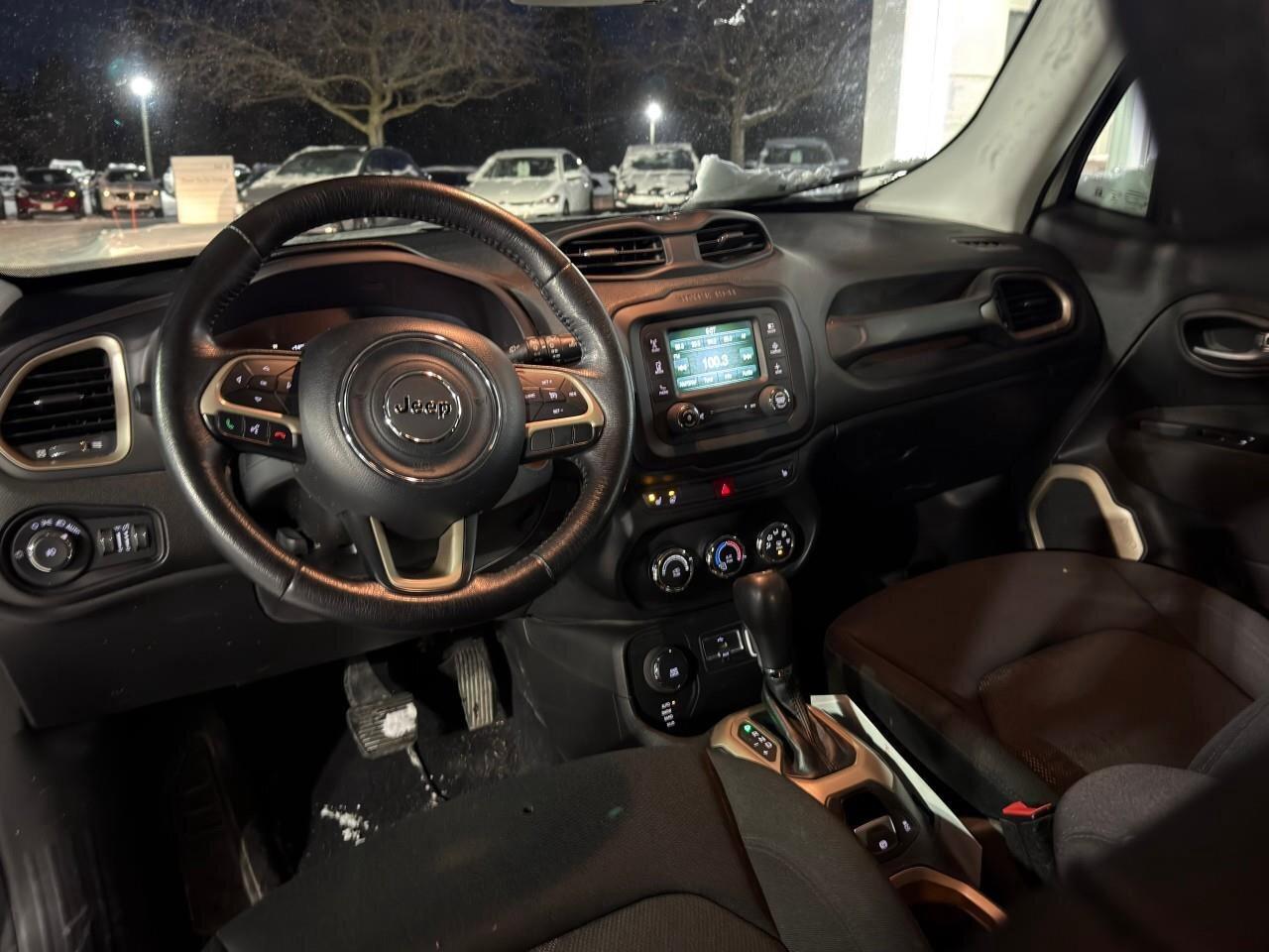 2015 Jeep Renegade NorthCERTIFIED AS-TRADED, ACCIDENT-FREE, 4WD, MY S Photo