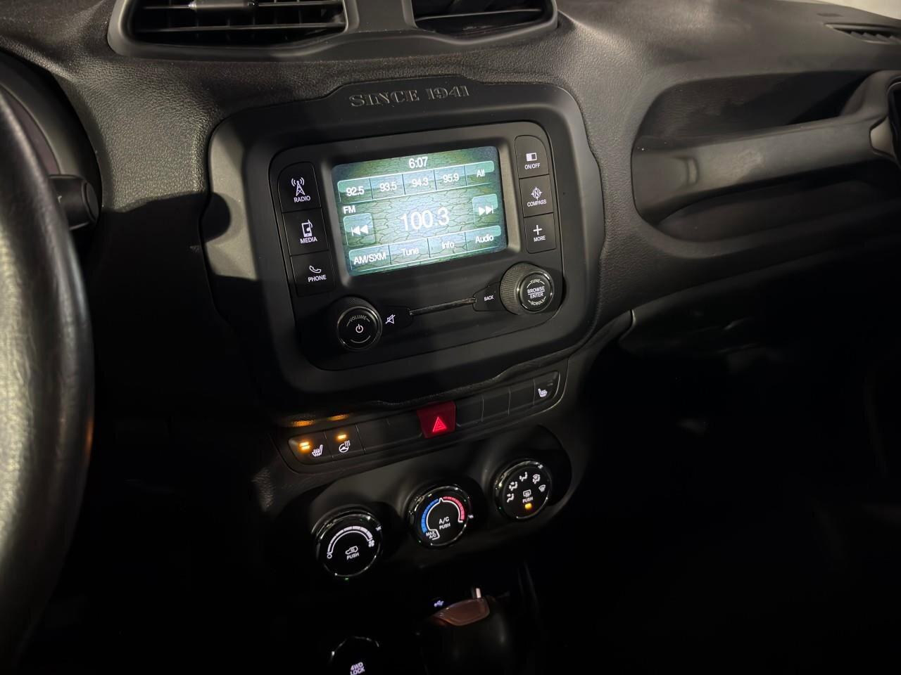 2015 Jeep Renegade NorthCERTIFIED AS-TRADED, ACCIDENT-FREE, 4WD, MY S Photo