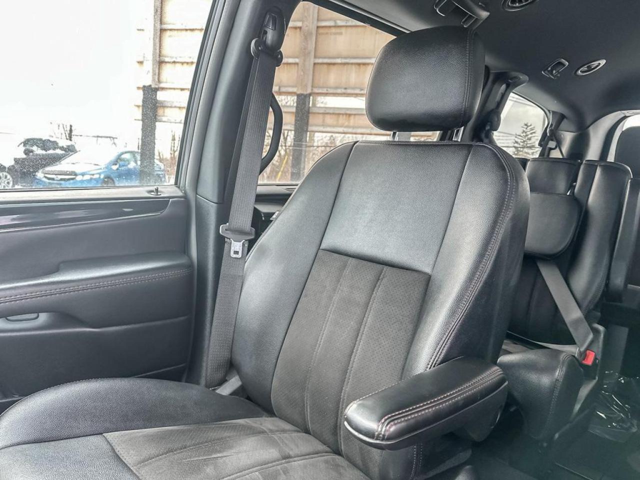 2020 Dodge Grand Caravan Premium Plus l ParkView Rear Back-Up Camera Photo