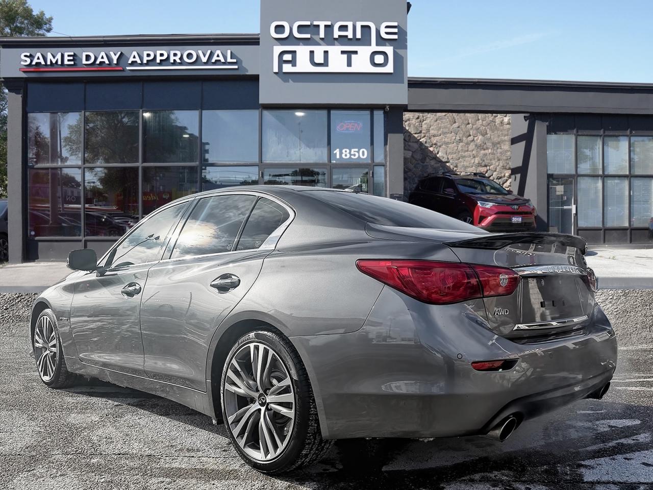 2015 Infiniti Q50 Hybrid Premium AWD Photo