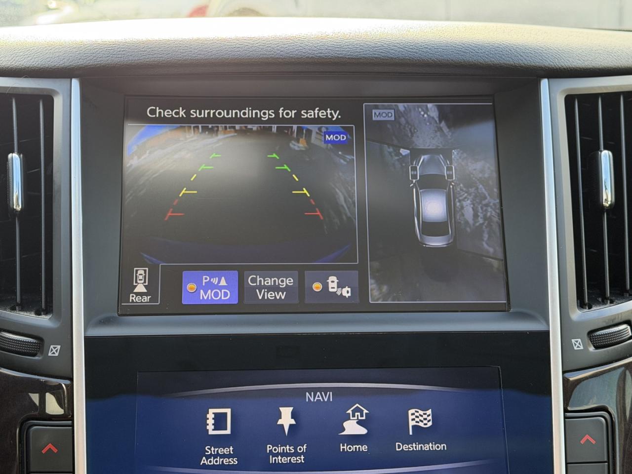 2015 Infiniti Q50 Hybrid Premium AWD Photo