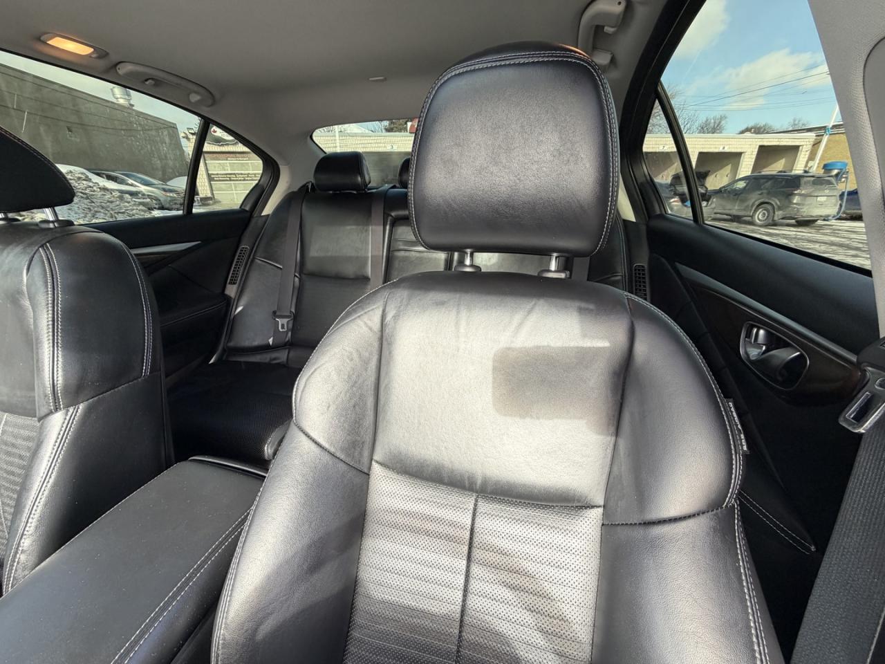 2015 Infiniti Q50 Hybrid Premium AWD Photo