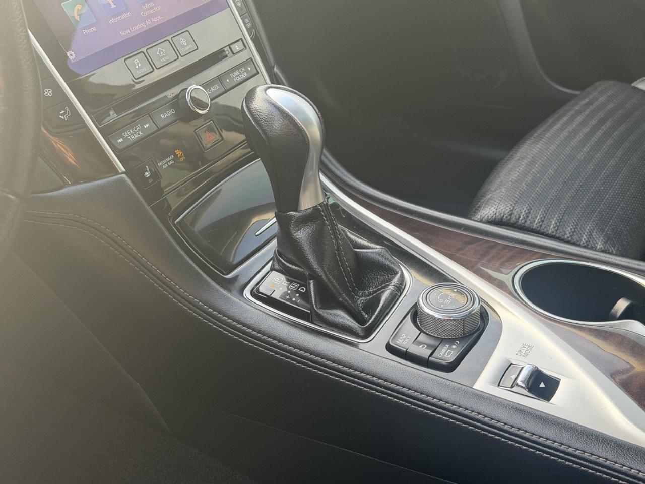 2015 Infiniti Q50 Hybrid Premium AWD Photo