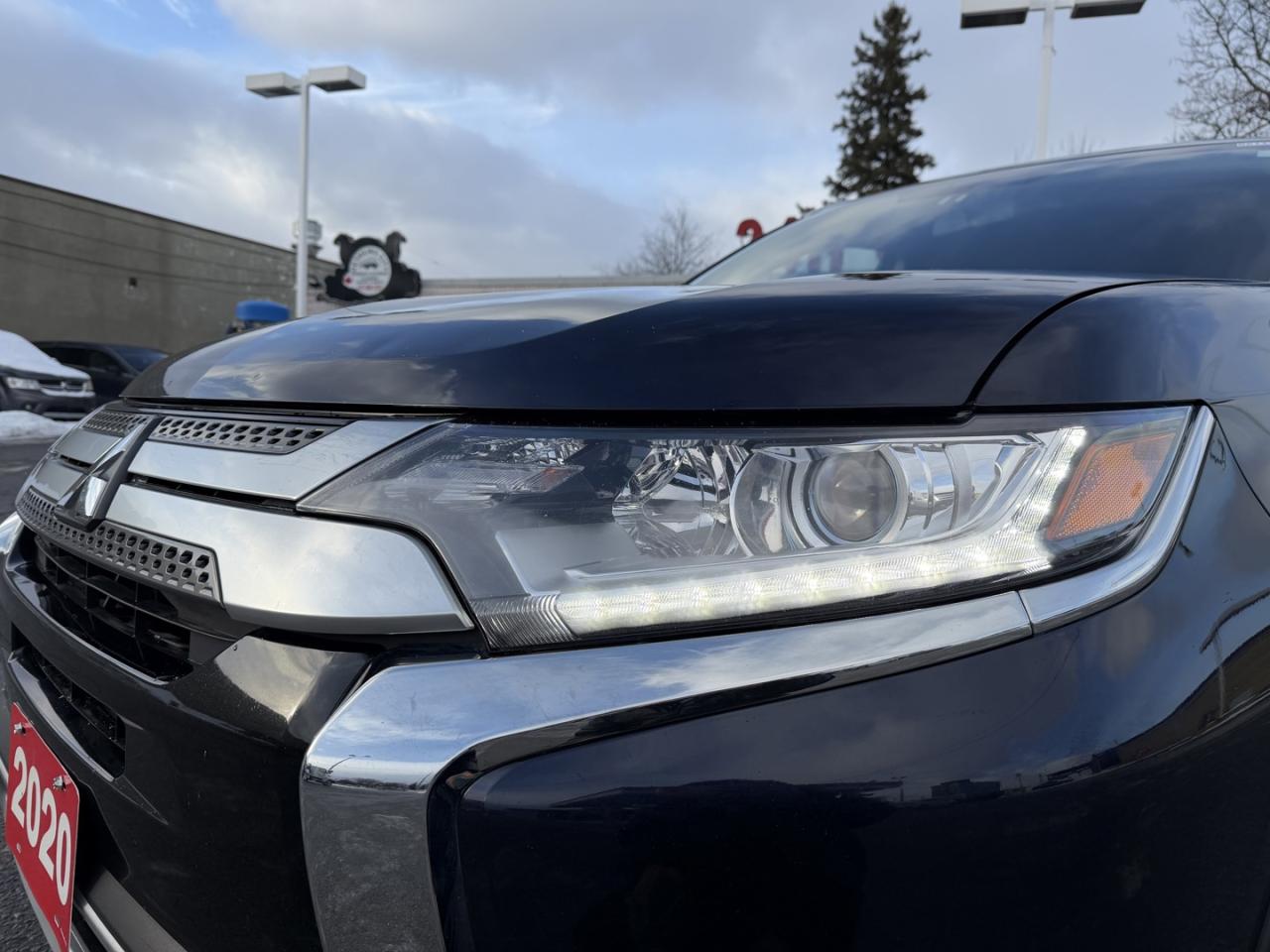 2020 Mitsubishi Outlander SE AWD Photo