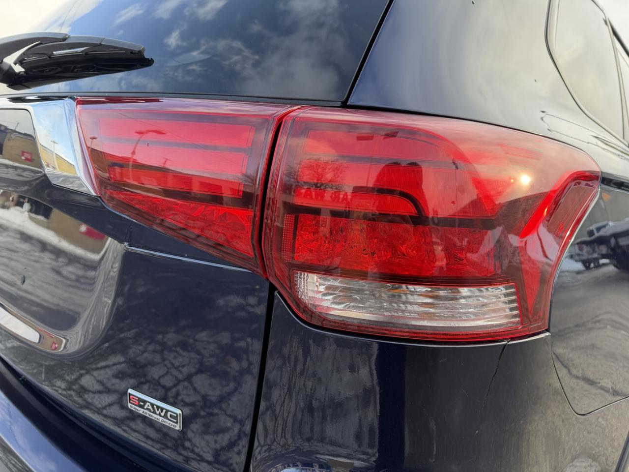 2020 Mitsubishi Outlander SE AWD Photo