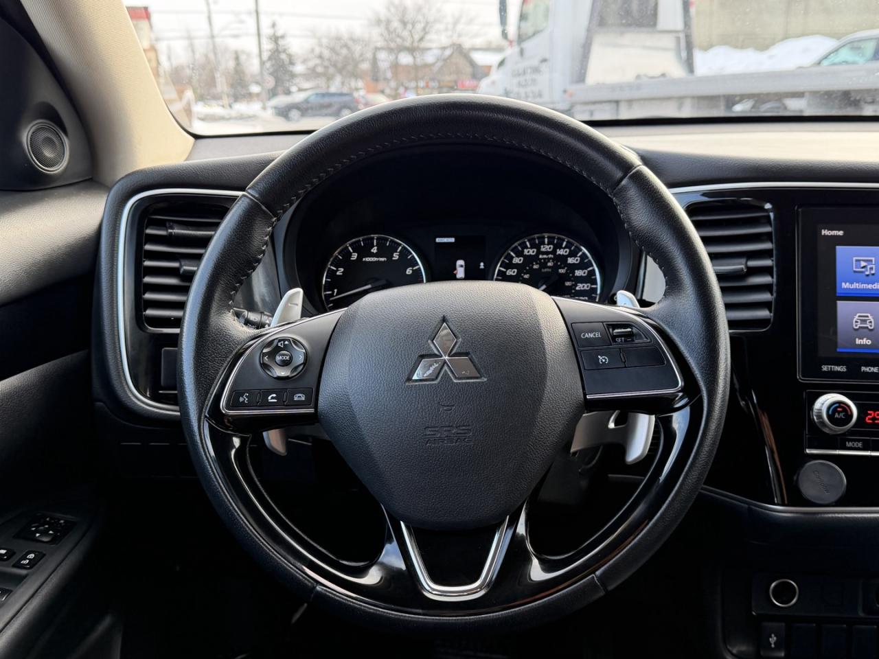 2020 Mitsubishi Outlander SE AWD Photo