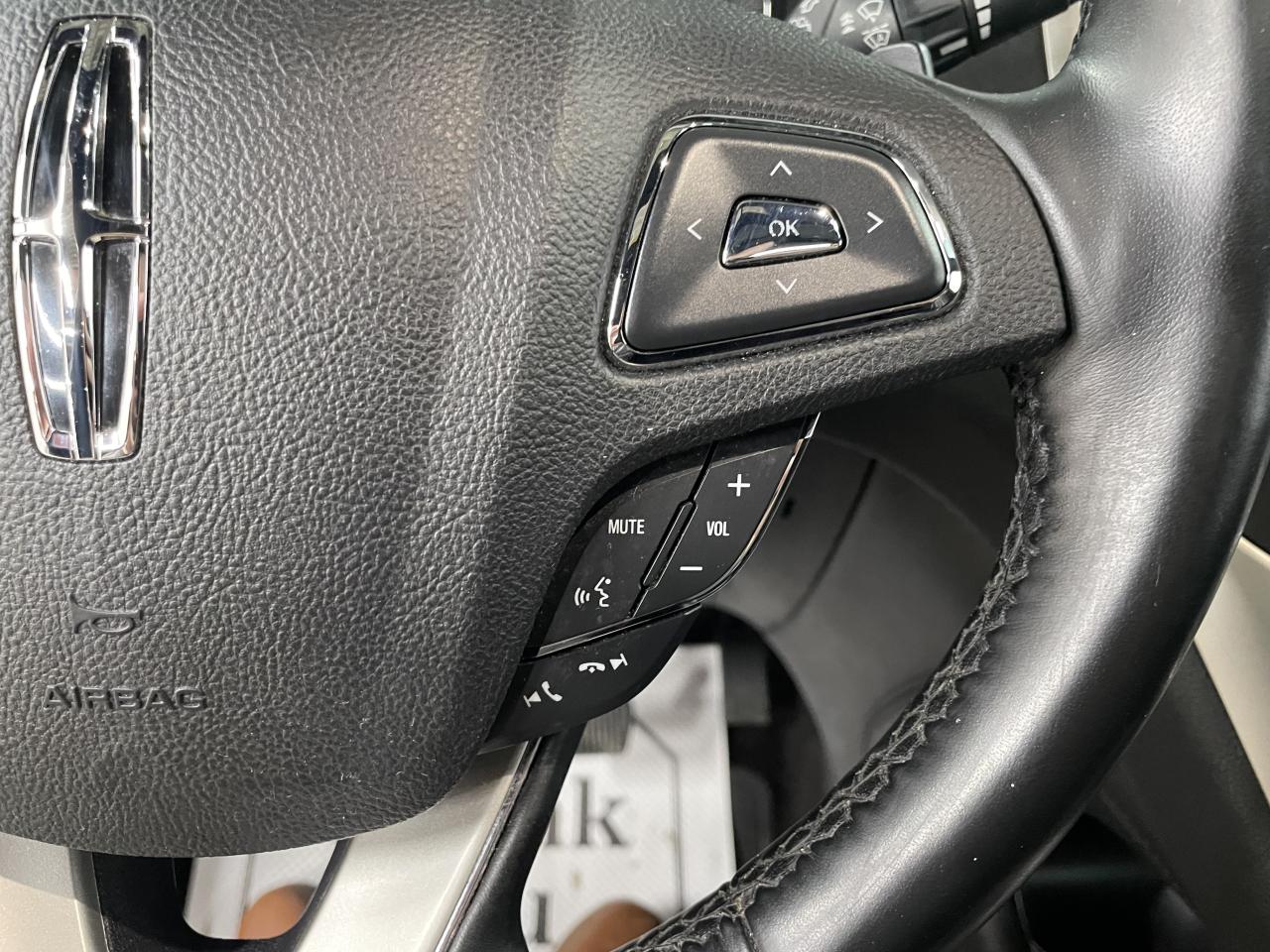 2017 Lincoln MKC Reserve Photo16